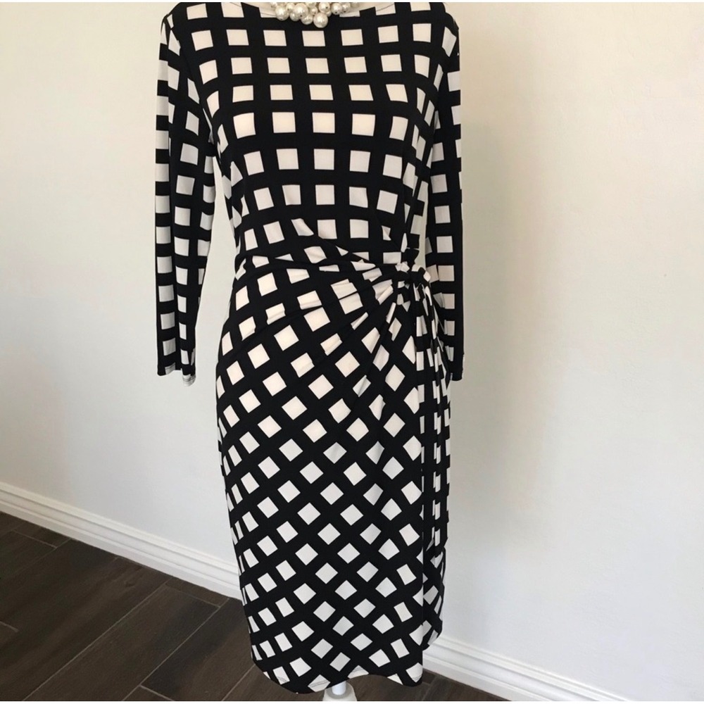 Ann Taylor Black and White Grid Tie-Waist Long Sleeve Sheath Dress